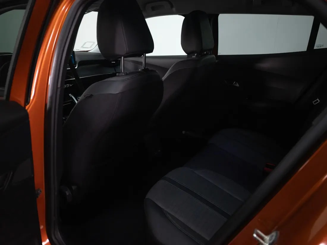 Peugeot 2008 2008 1.2 Active Pack Puretech 130 Mt año 2023