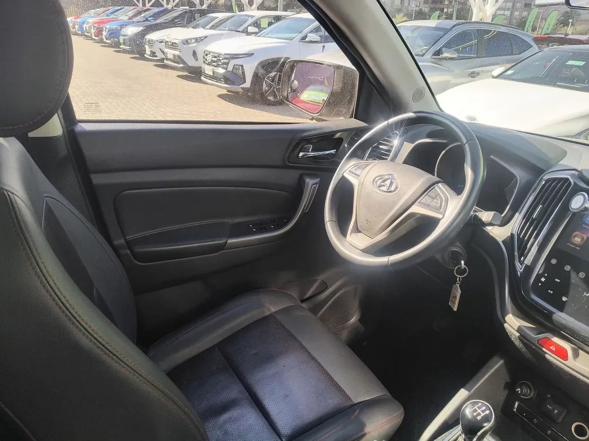 Changan Cx70 1.6 Luxury 4x2 Mt 5p año 2019