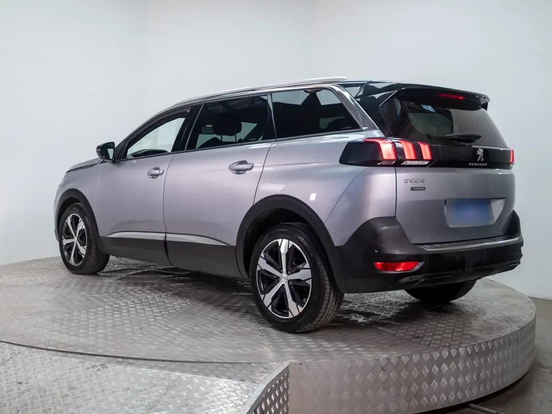 Peugeot 5008 5008 1.6 Allure Pack Thp 165 At año 2023