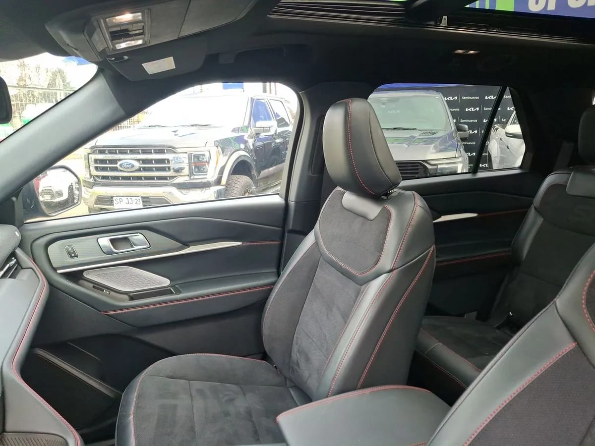 Ford Explorer 3.0 St 4wd At 5p año 2025