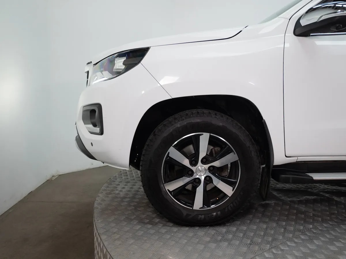 Peugeot Landtrek Landtrek 2.2 Action4 Bluehdi 180 At 4x4 Diesel año 2024