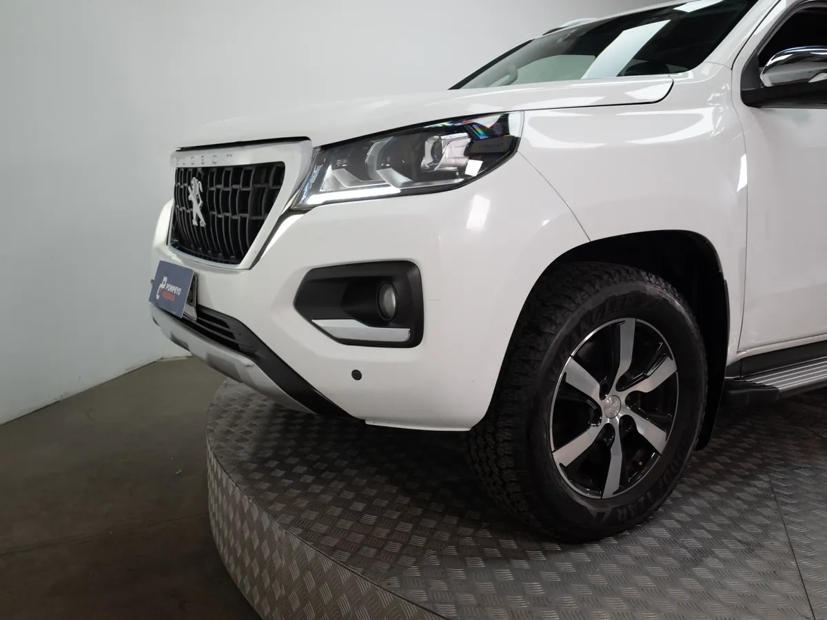 Peugeot Landtrek Landtrek 2.2 Action4 Bluehdi 180 At 4x4 Diesel año 2024
