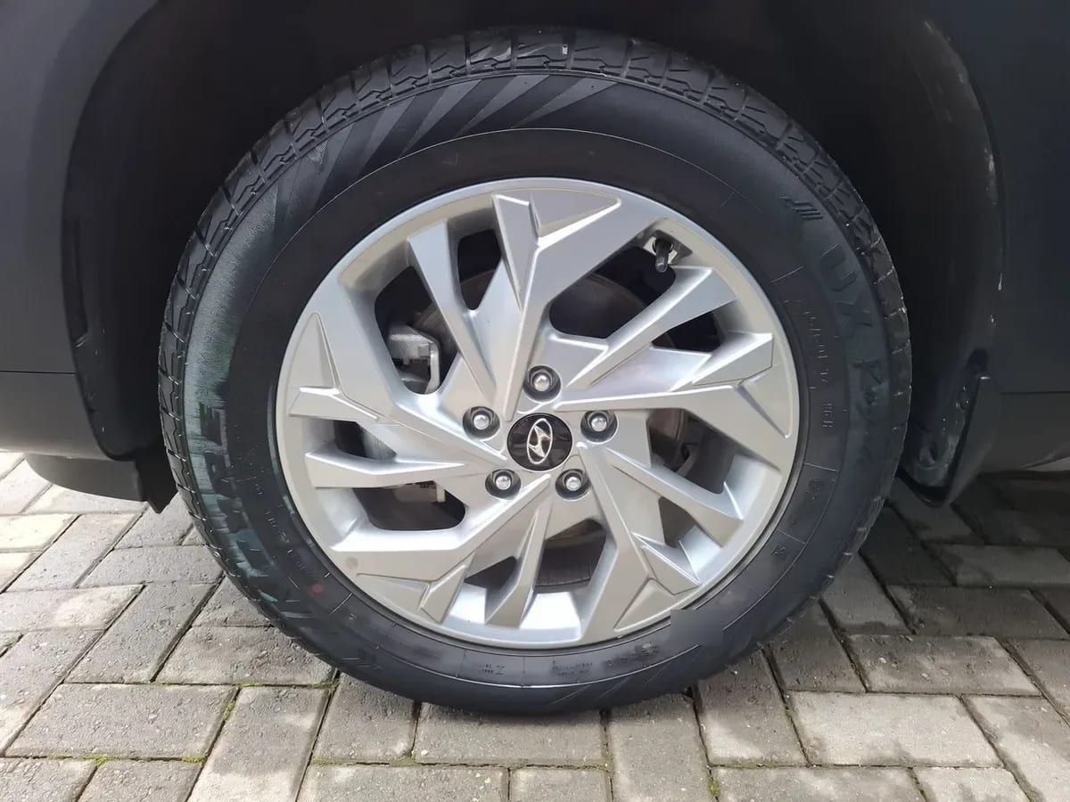 Hyundai Creta Grand 2.0 Plus Su2i 4x2 Mt 5p año 2025