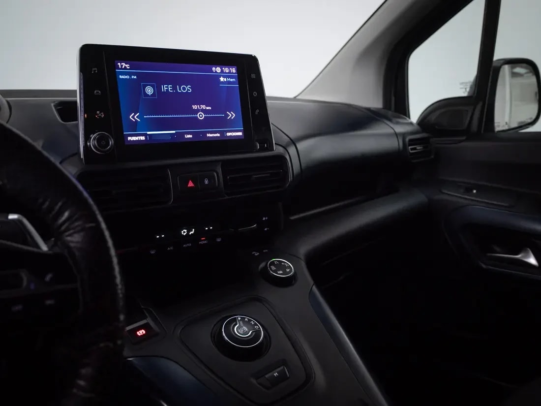 Peugeot Rifter Rifter 1.5 Allure Bluehdi 130 At Diesel año 2022
