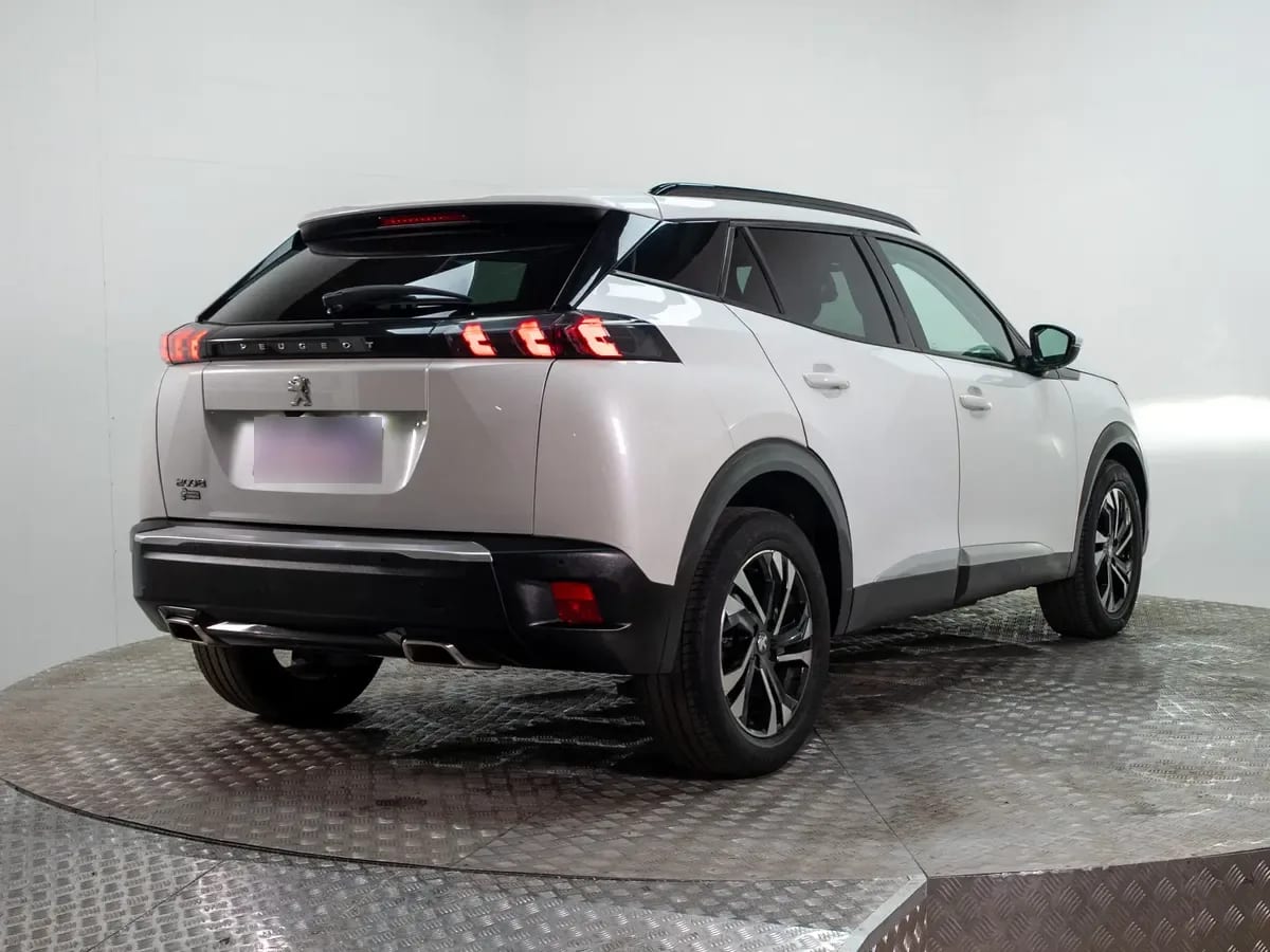 Peugeot Nuevo 2008 2008 1.2 Allure Pack Puretech 130 At año 2021