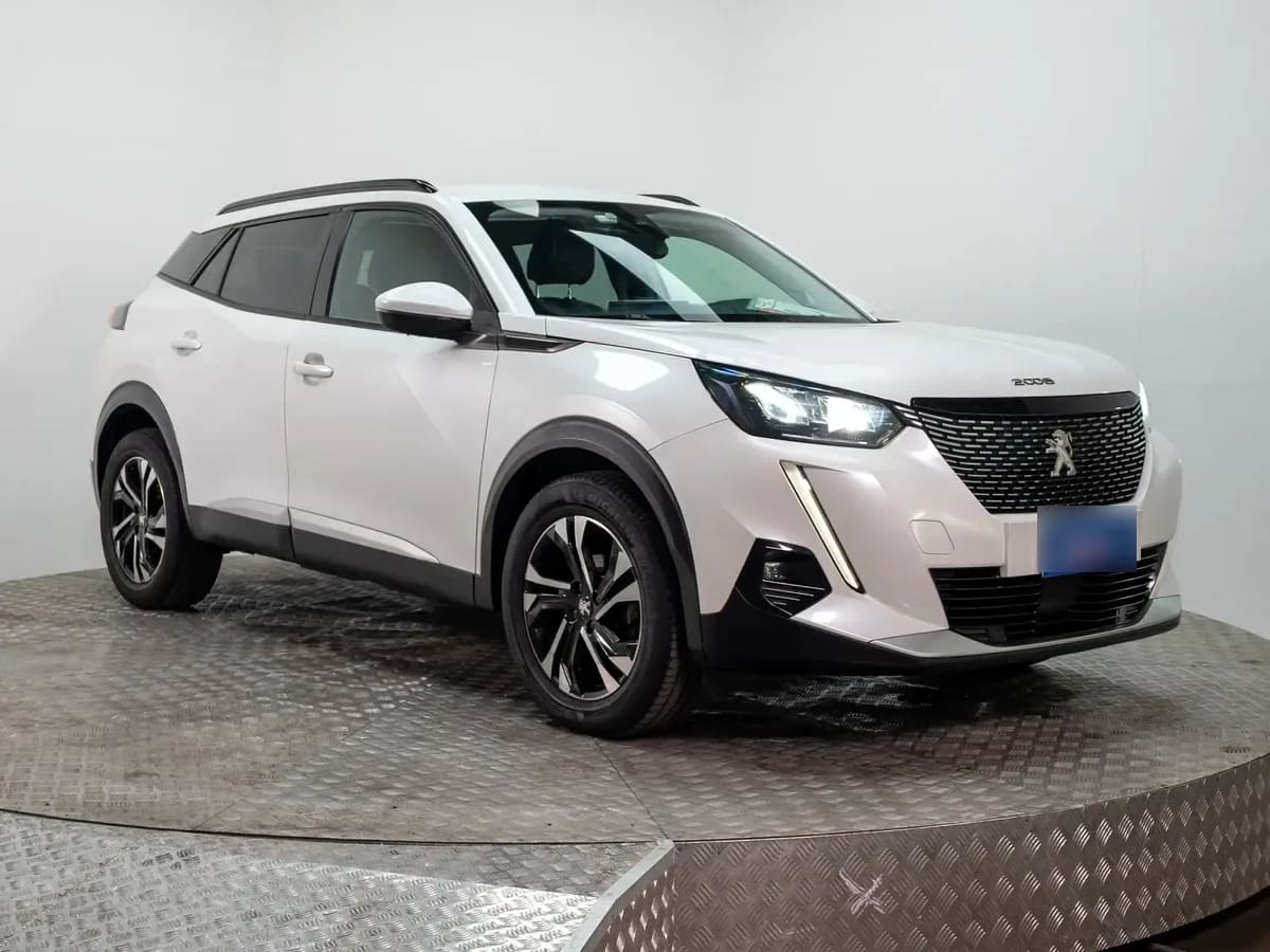 Peugeot Nuevo 2008 2008 1.2 Allure Pack Puretech 130 At año 2021