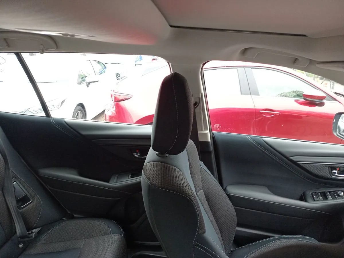 Subaru Outback 2.5i Dynamic Awd Cvt At 5p año 2023