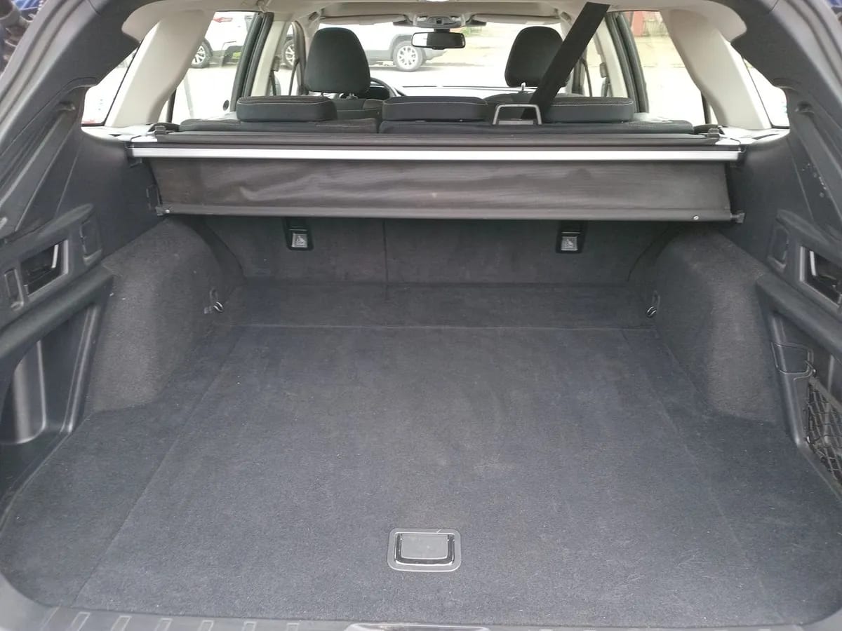 Subaru Outback 2.5i Dynamic Awd Cvt At 5p año 2023