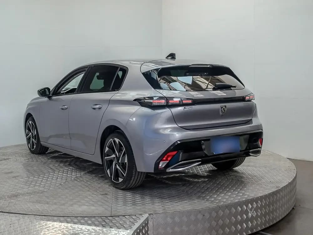 Peugeot 308 308 1.5 Allure Pack Bluehdi 130 At Diesel año 2025