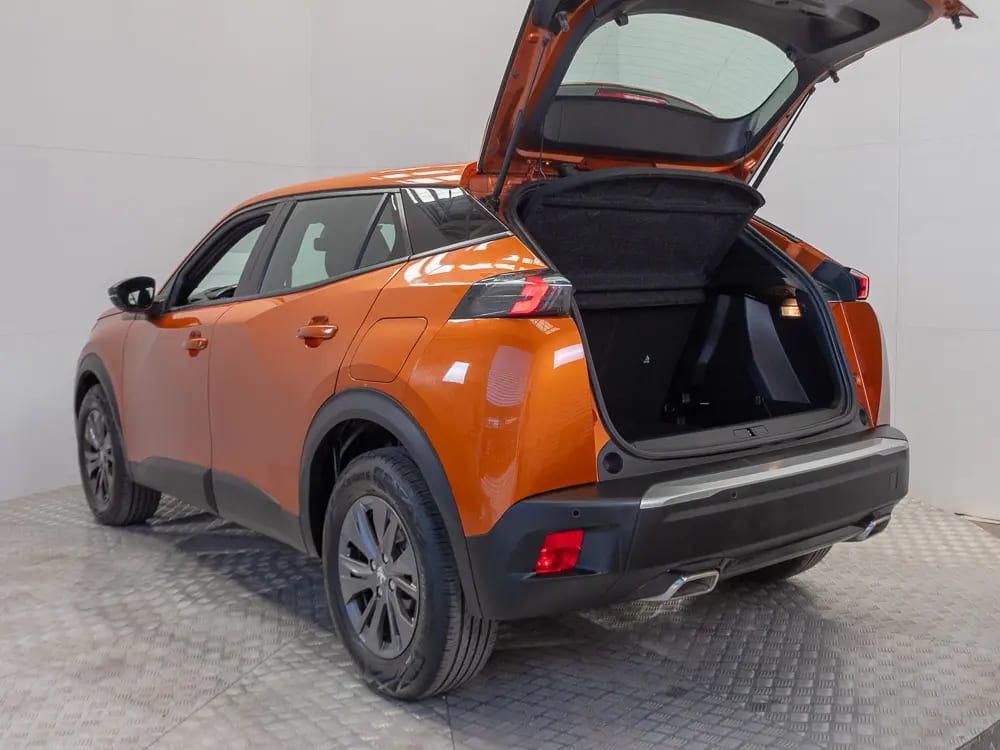 Peugeot 2008 1.2 Active Pack Puretech 130 Mt año 2024