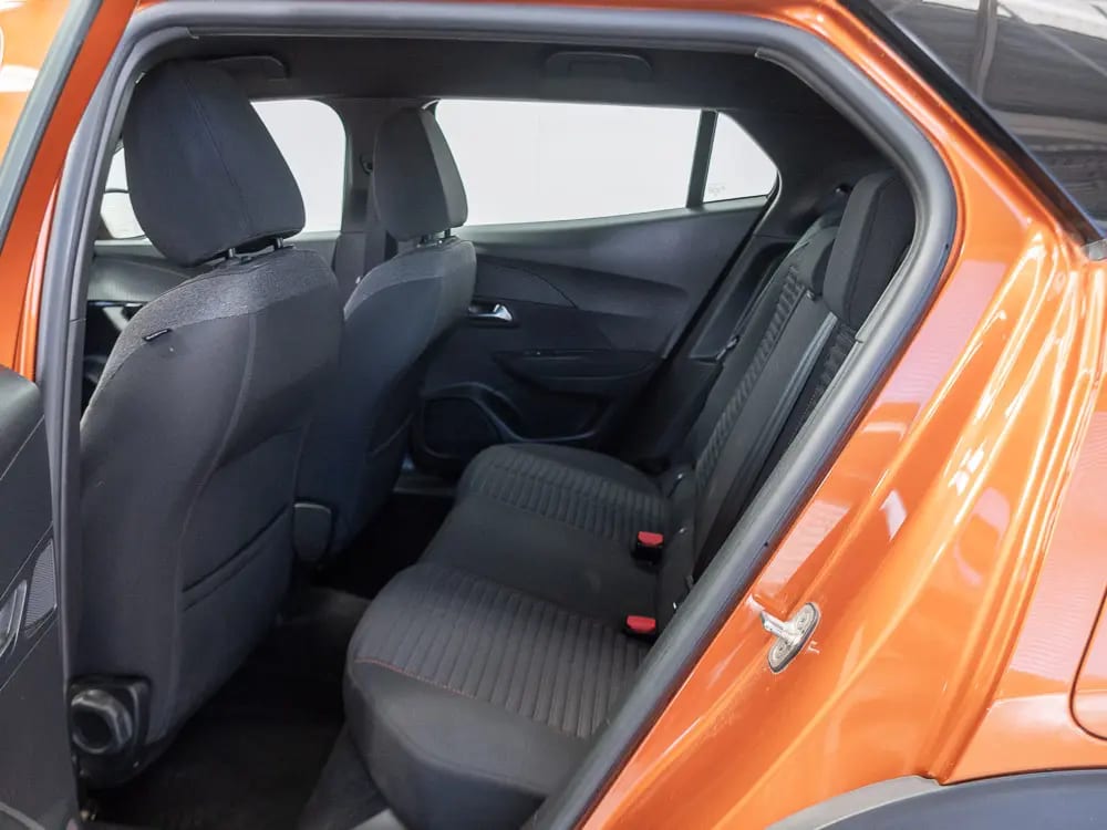 Peugeot 2008 1.2 Active Pack Puretech 130 Mt año 2024