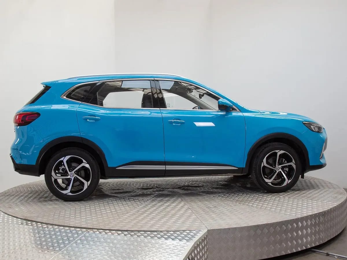 MG NEW HS New Mg Hs 1.5t Dct Trophy año 2024