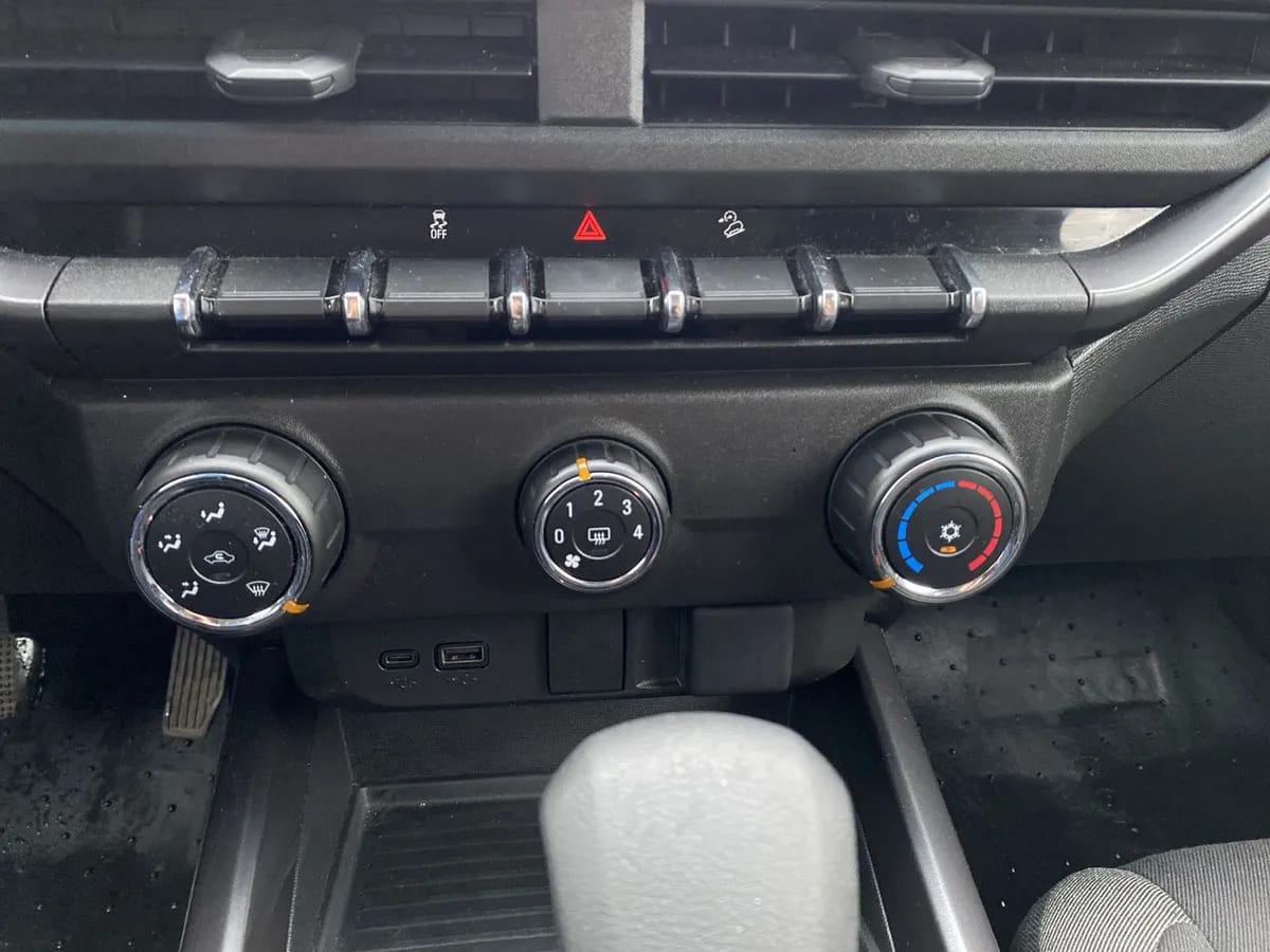 Chevrolet Colorado 2.8 Wt Diesel 4wd At 4p año 2025