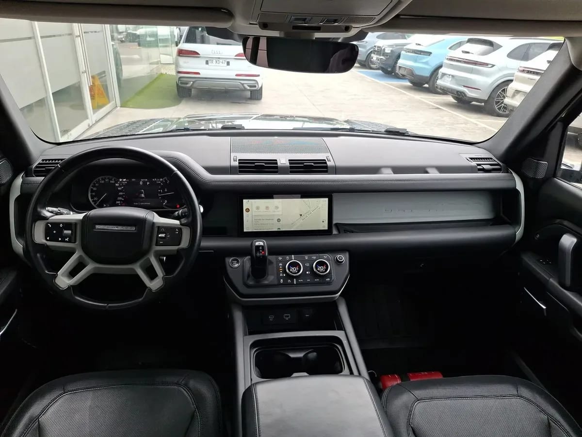 Land Rover Defender 3.0 110 X-Dynamic S Diesel 4x4 300hp At 5p año 2023