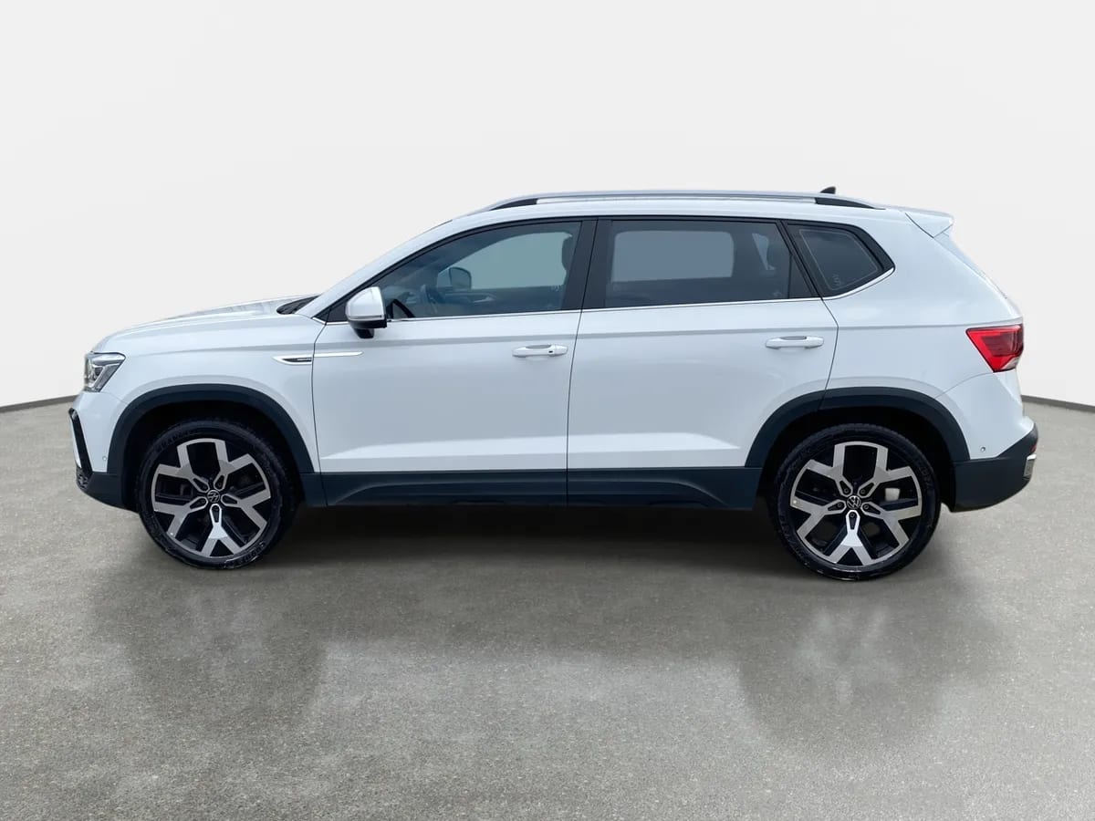 Volkswagen Taos 1.4 Tsi Highline 4x2 At 5p año 2024