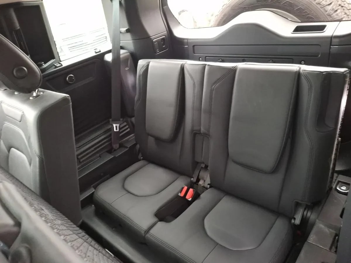 Land Rover Defender 3.0 110 X-Dynamic S Diesel 4x4 300hp At 5p año 2023