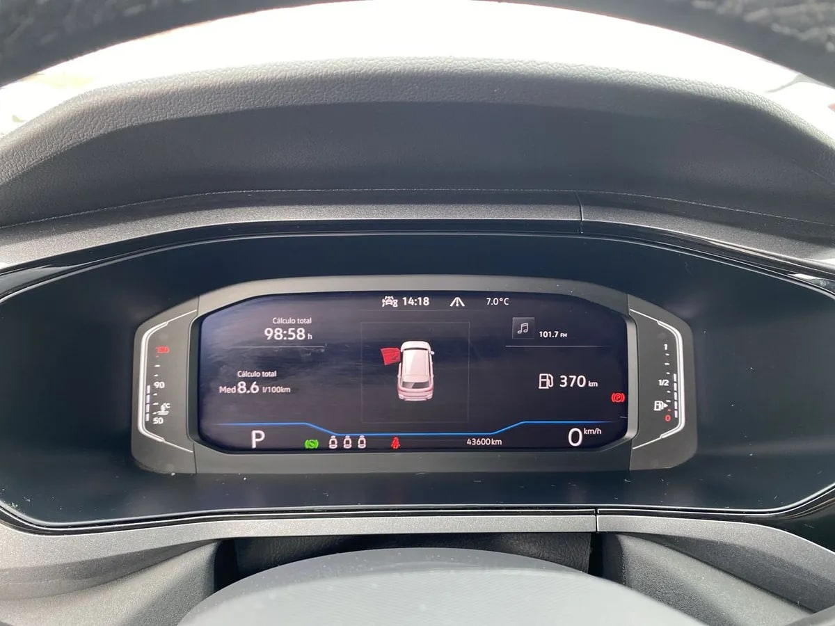 Volkswagen Taos 1.4 Tsi Highline 4x2 At 5p año 2024