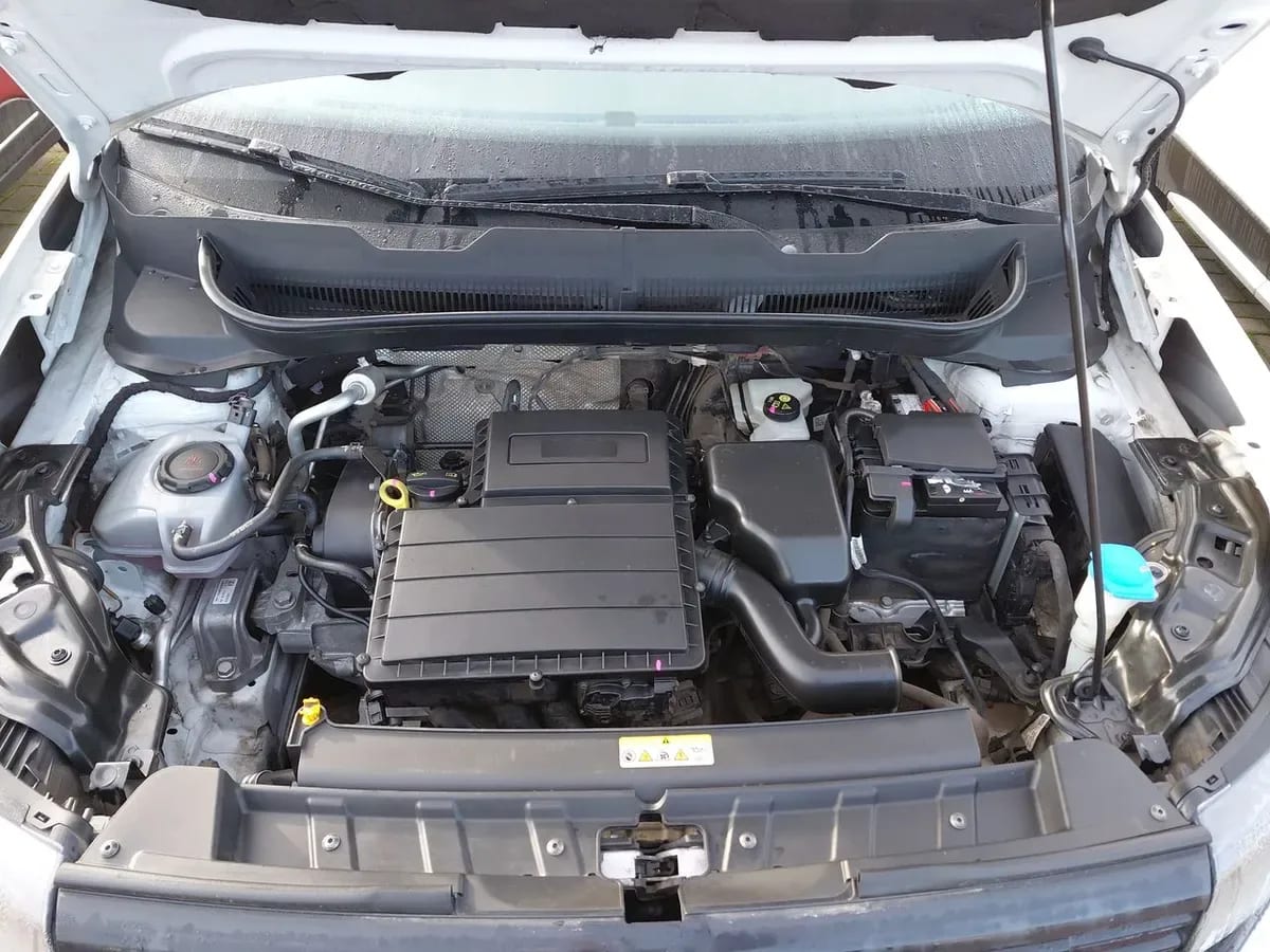 Volkswagen T-Cross 1.6 Msi Trendline 4x2 Mt5 5p año 2021