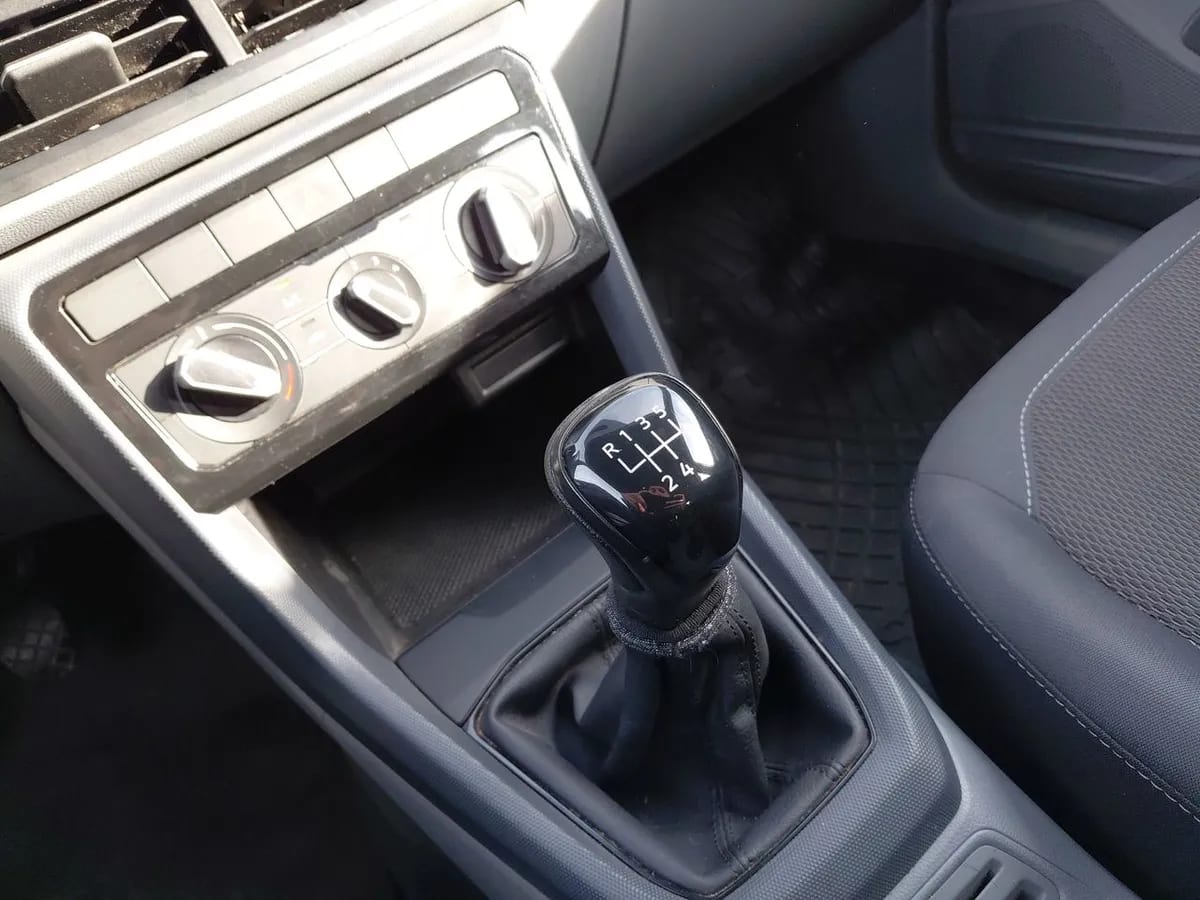 Volkswagen T-Cross 1.6 Msi Trendline 4x2 Mt5 5p año 2021