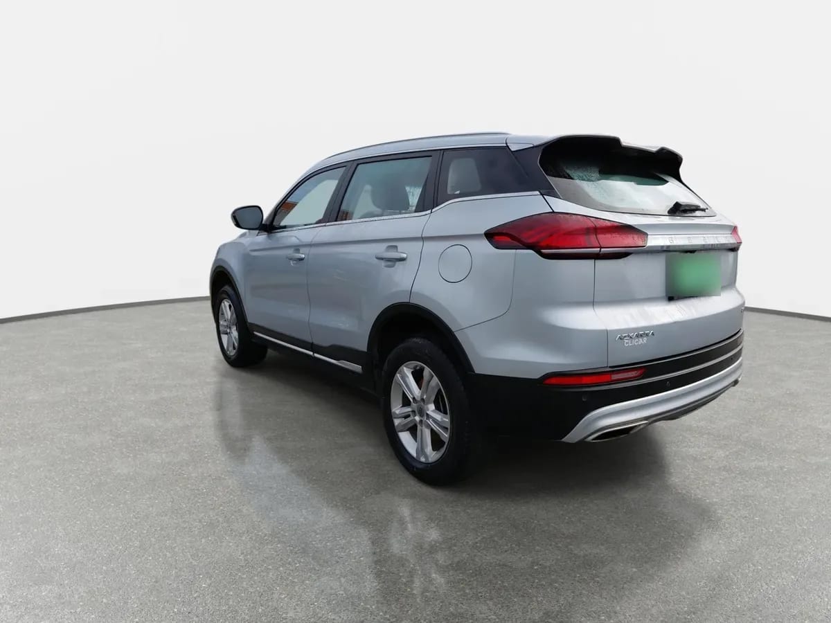 Geely Azkarra 1.5t Comfort 4x2 6at 5p año 2022