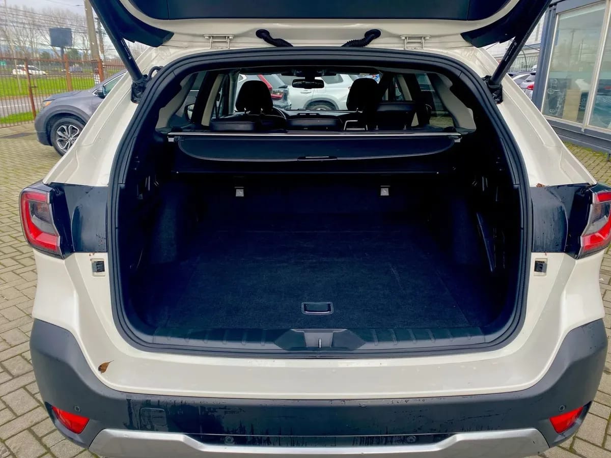 Subaru Outback 2.5i Touring Awd Cvt At 5p año 2022