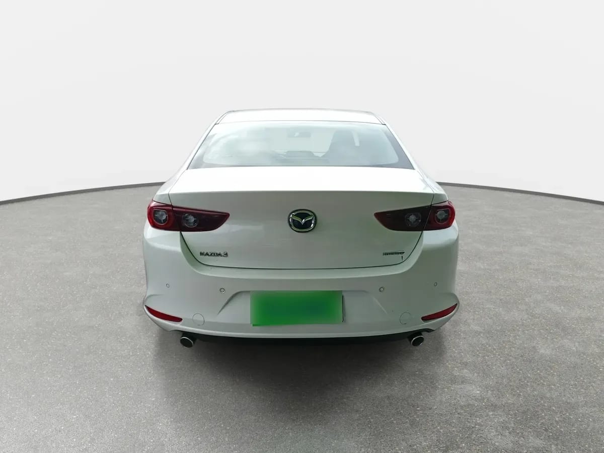 Mazda 3 2.0 V 4x2 Sdn 6at 4p año 2023