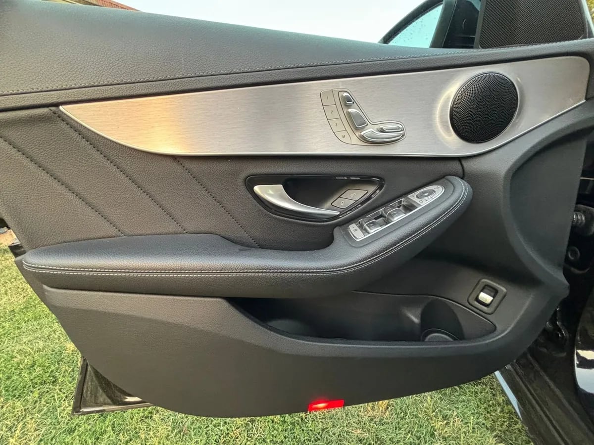 MERCEDES BENZ C300 Otra año 2022