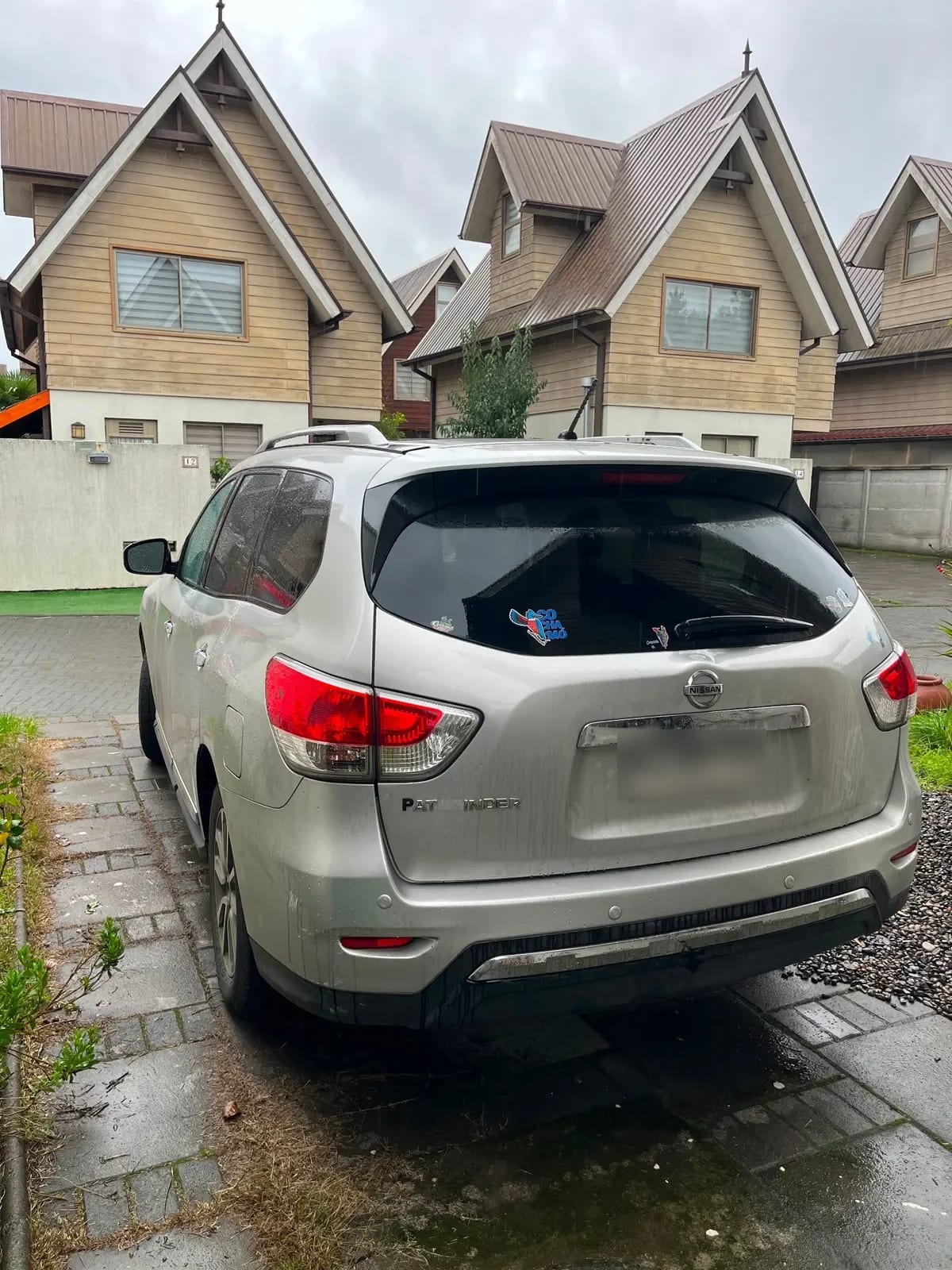 NISSAN PATHFINDER 3.5 Exclusive Cvt At 4x4 año 2015
