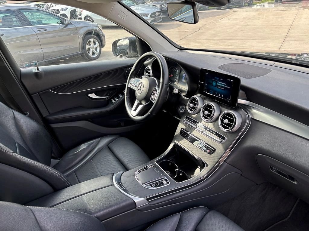 Mercedes-Benz Glc 200 2.0 T Aut año 2022