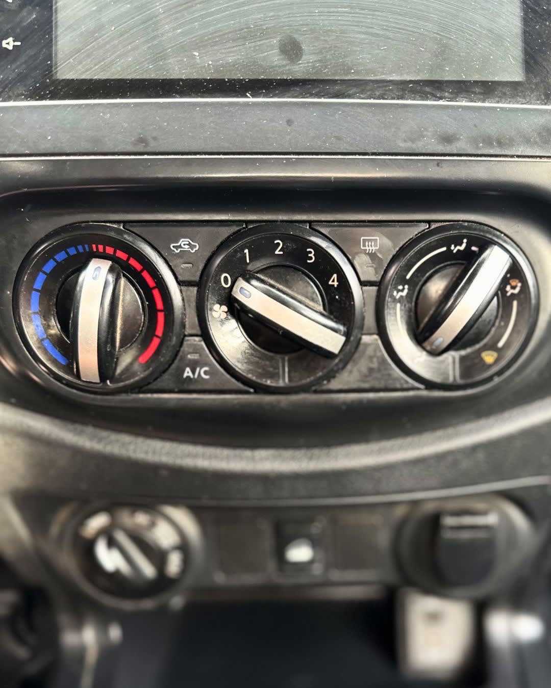 Nissan NP300 2.3 D Navara Dc Se Mt Diesel año 2020
