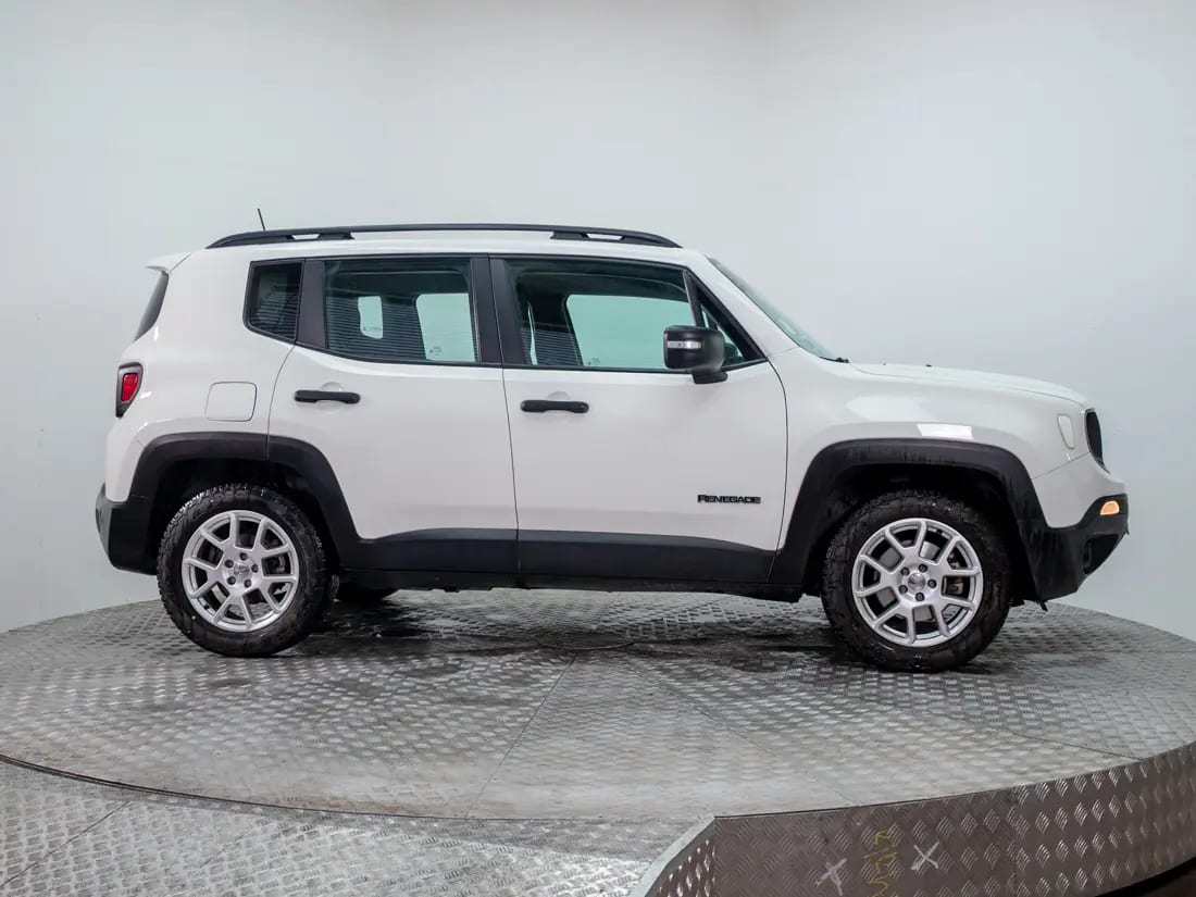 Jeep Renegade 1.8 Sport Lx Mt año 2023