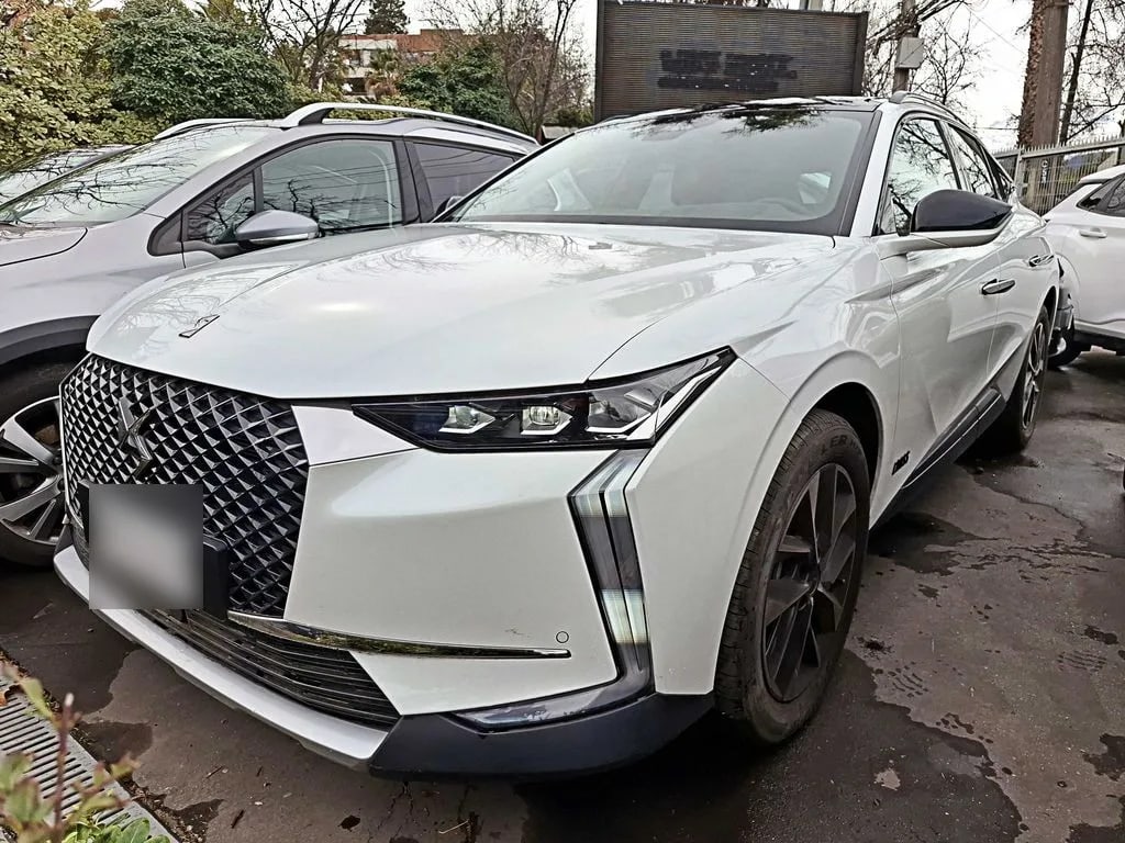 DS Automobiles Ds 4 Cross año 2026