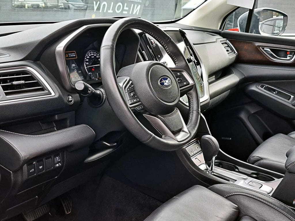 Subaru Evoltis Touring año 2025