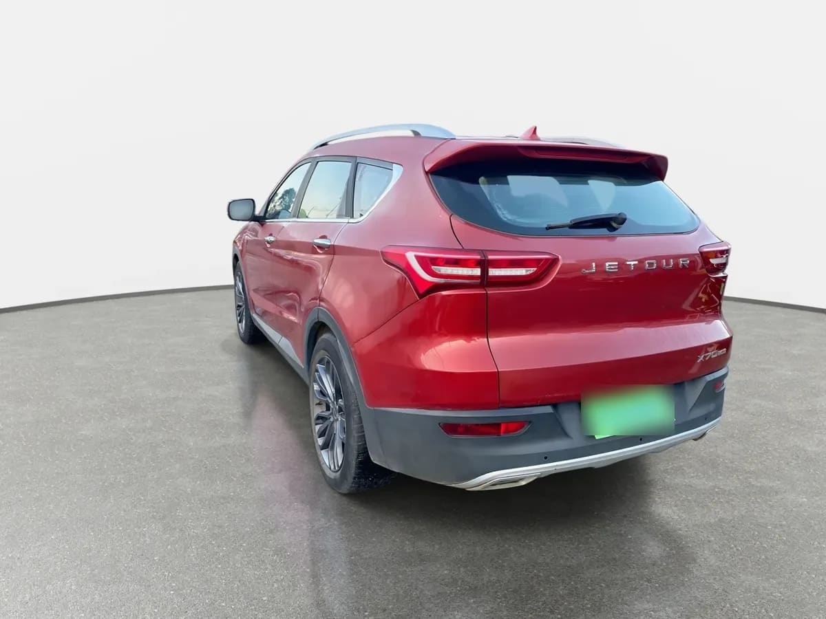 Jetour X70 1.5t Glx 4x2 At 5p año 2023