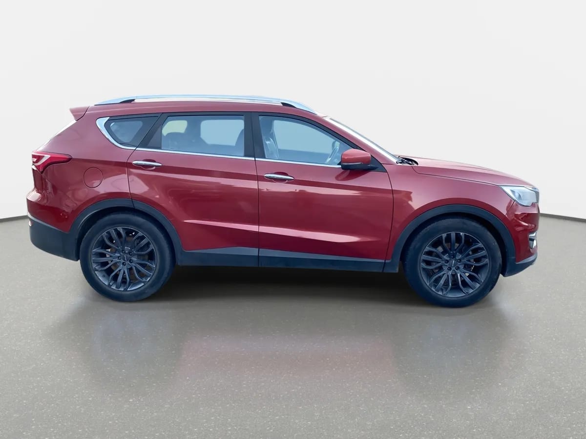 Jetour X70 1.5t Glx 4x2 At 5p año 2023