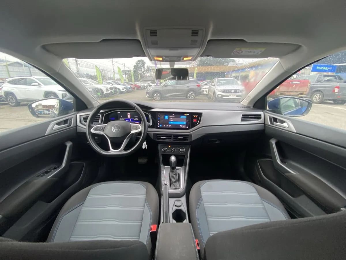 Volkswagen Nivus 1.0 Tsi Comfortline 4x2 At 5p año 2023