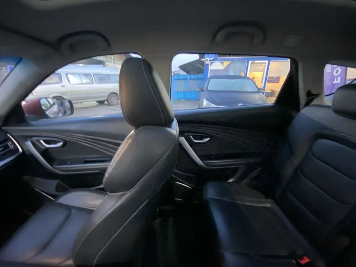 Jetour X70 1.5t Glx 4x2 At 5p año 2023