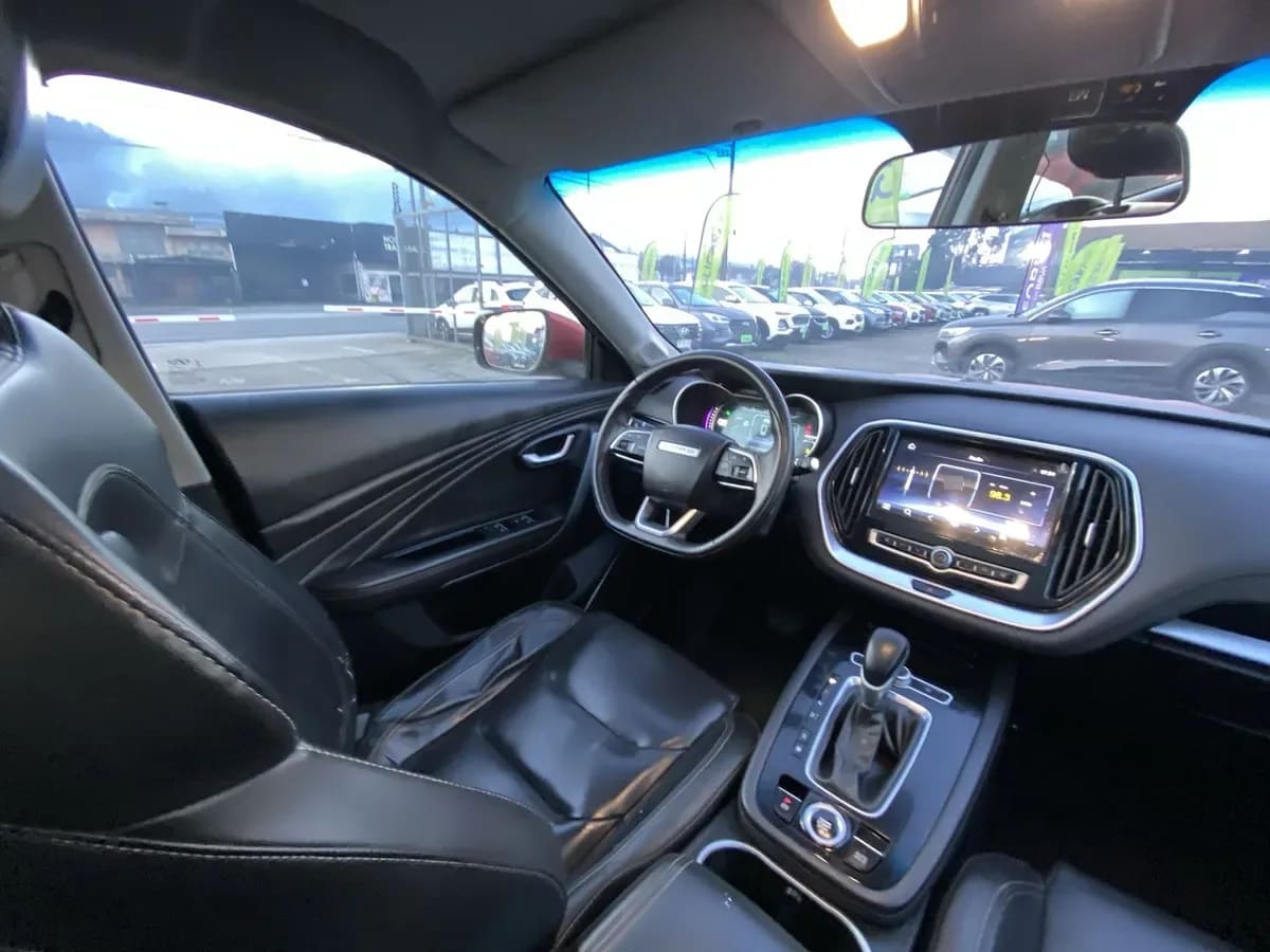Jetour X70 1.5t Glx 4x2 At 5p año 2023