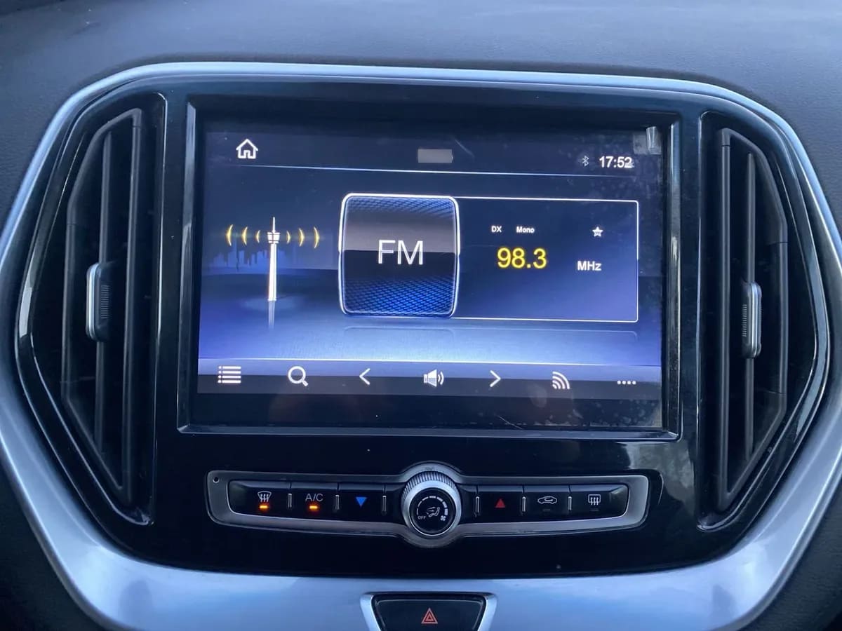 Jetour X70 1.5t Glx 4x2 At 5p año 2023