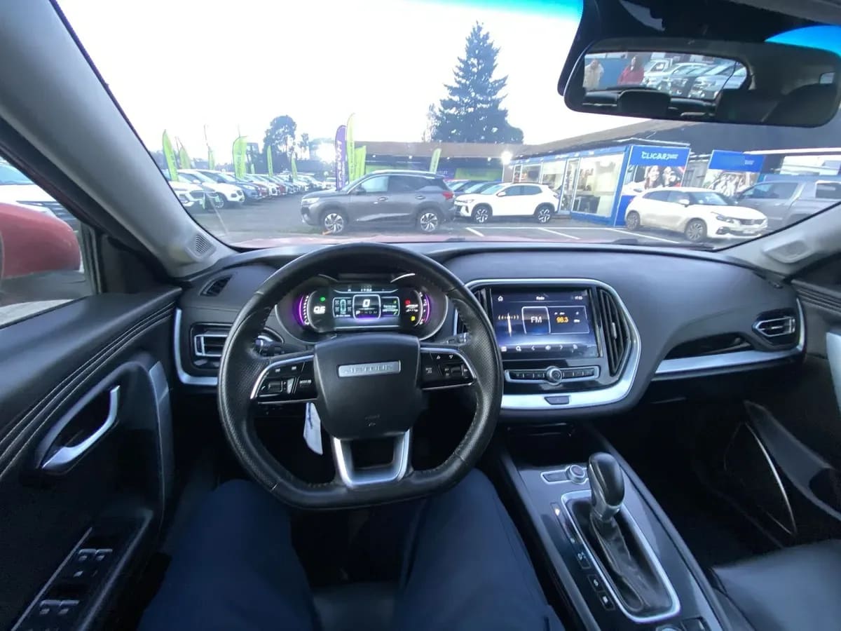 Jetour X70 1.5t Glx 4x2 At 5p año 2023