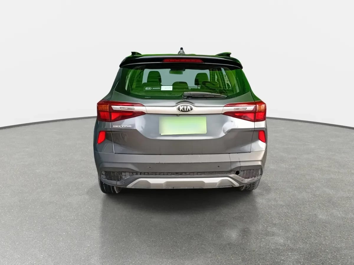 Kia Seltos 1.6 Ex 4x2 6mt 5p año 2021