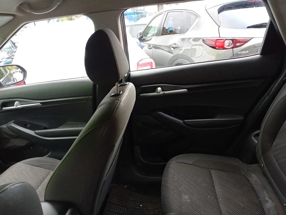 Kia Seltos 1.6 Ex 4x2 6mt 5p año 2021