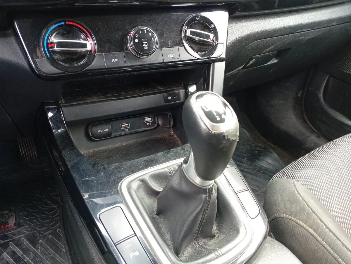 Kia Seltos 1.6 Ex 4x2 6mt 5p año 2021