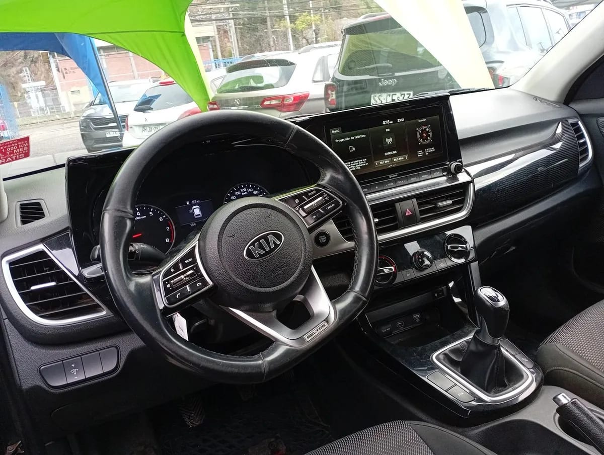 Kia Seltos 1.6 Ex 4x2 6mt 5p año 2021