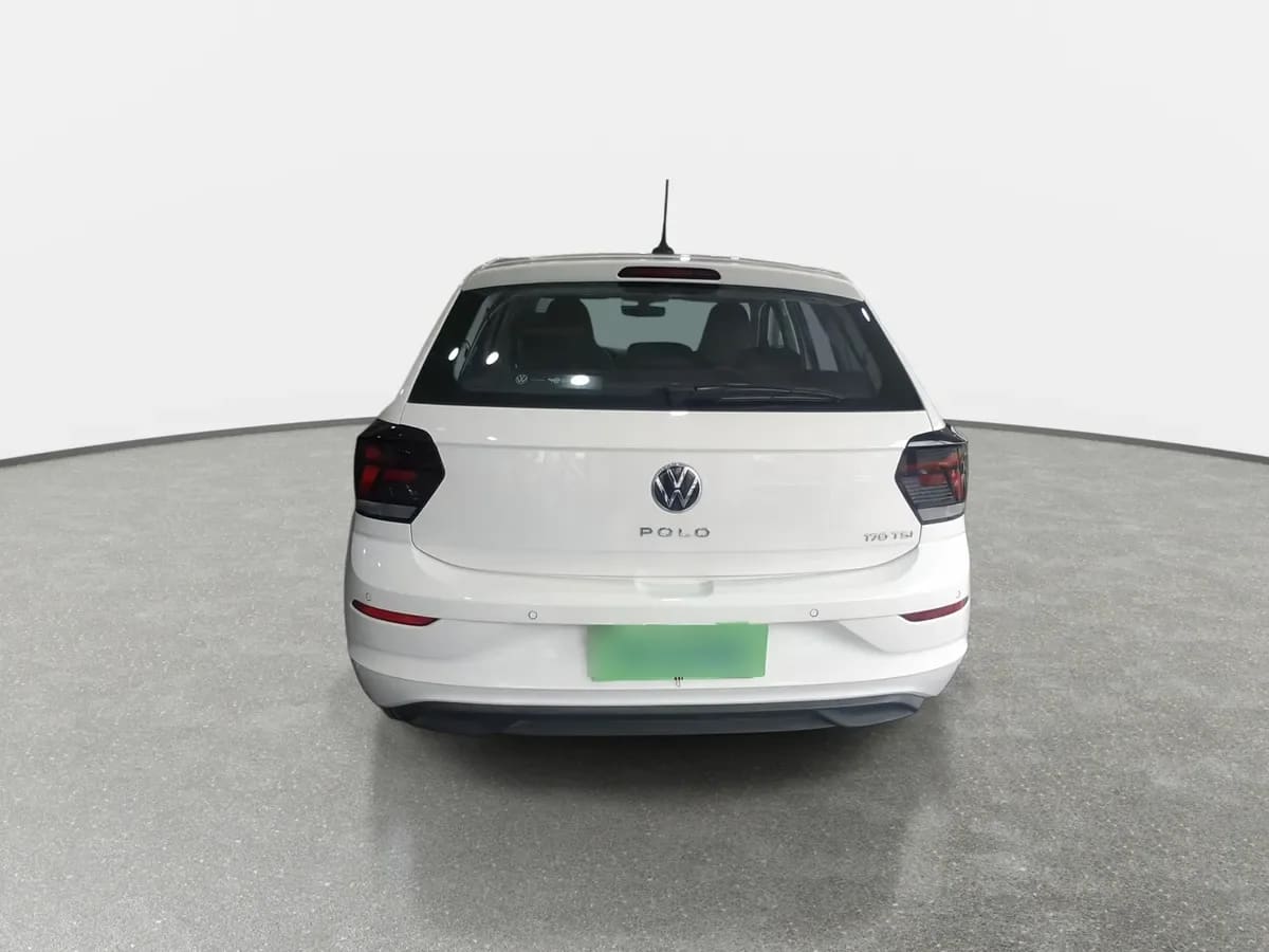 Volkswagen Polo 1.0t Highline 4x2 At6 5p año 2025