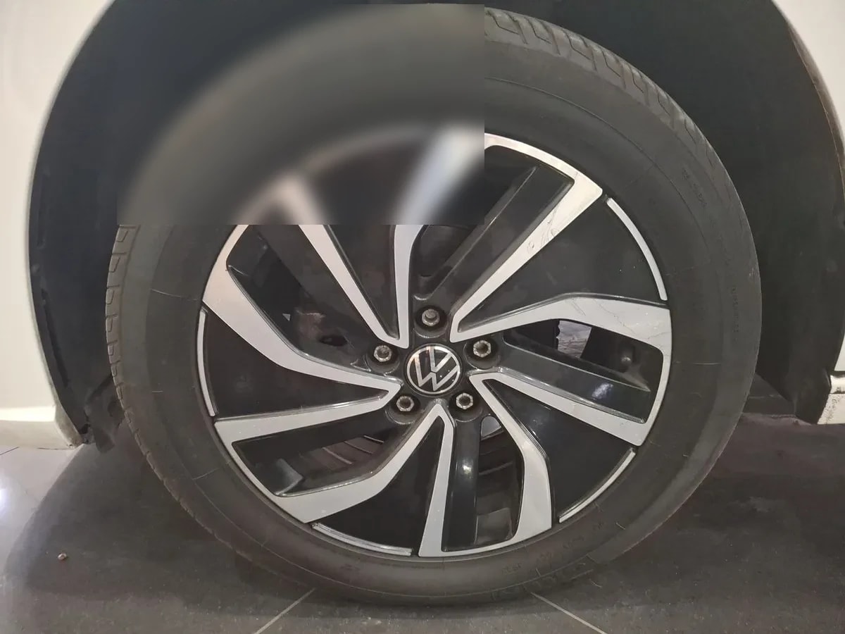 Volkswagen Polo 1.0t Highline 4x2 At6 5p año 2025