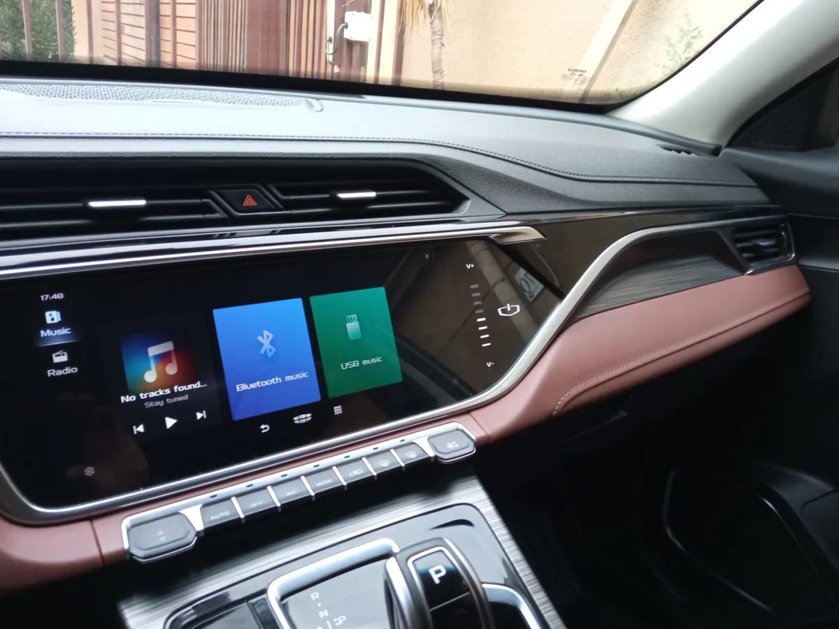 Geely Azkarra 1.5 Turbo Luxury At año 2022