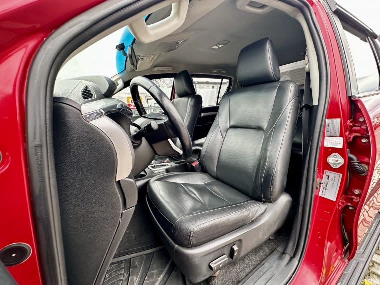 Toyota Hilux Hilux 2.8 Srv At 4x4 año 2020