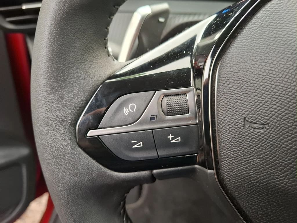Peugeot 208 Allure Hybrid 136 Edct 1.2 Aut año 2026