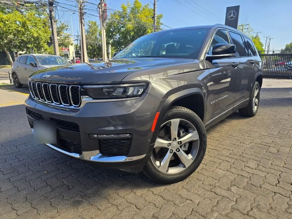Jeep Grand Cherokee 3.6 Limited L At 4x4 año 2023